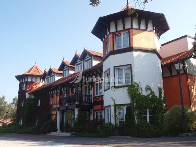 Hotel Torres de Somo
