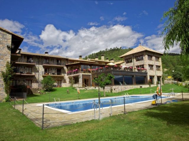 Hotel & Hotel & SPA Peña Montañesa
